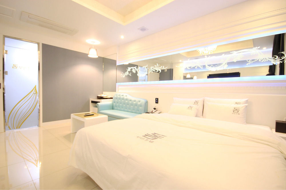 Dome Hotel Gwangju Metropolitan City Bagian luar foto
