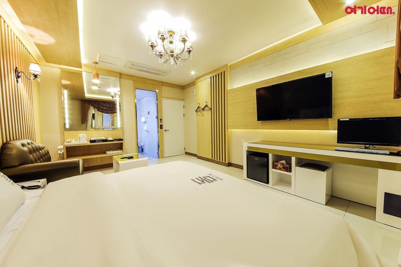 Dome Hotel Gwangju Metropolitan City Bagian luar foto